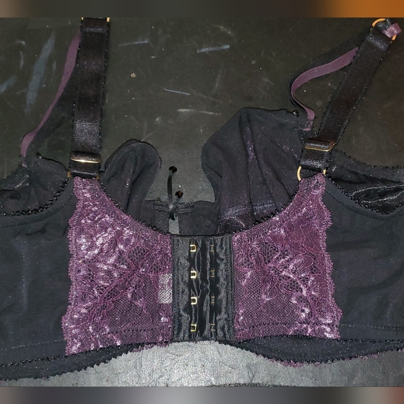 [40D] Ashley Graham Underwired Non Padded Full Cup Bra with Lace details - Picture 6 of 10